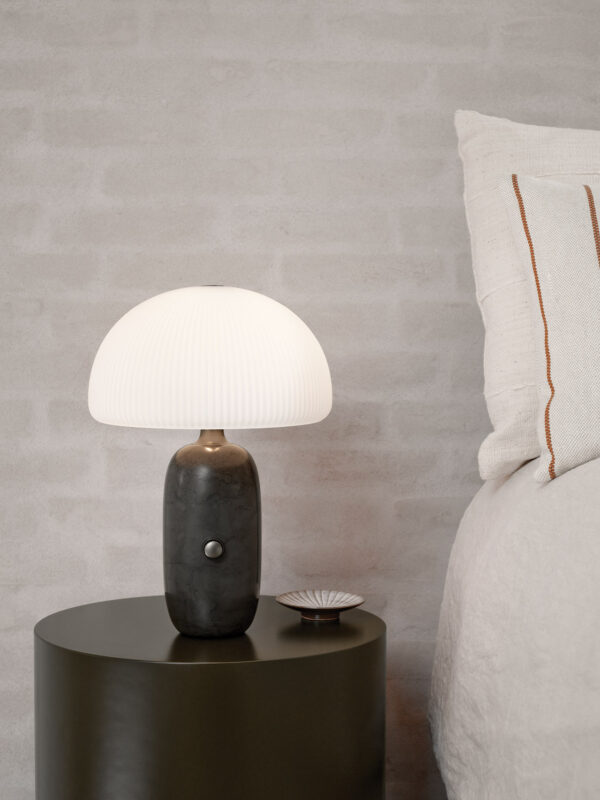 VIPP591 Sculpture Table Lamp Small - Skulptur Tischleuchte klein
